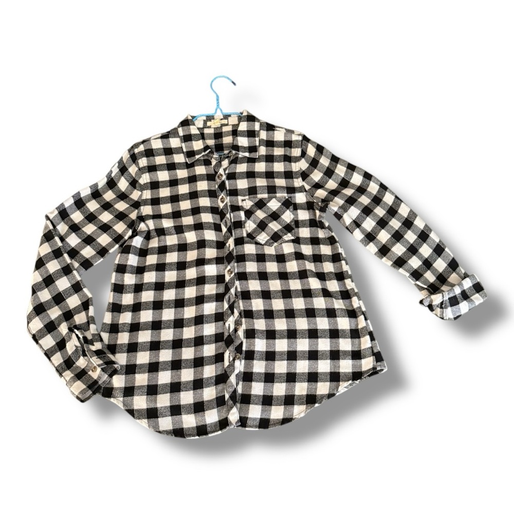 Black and White Flannel Plaid Button up Shirt